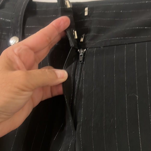 Black pin stripped pants - Picture 4 of 7